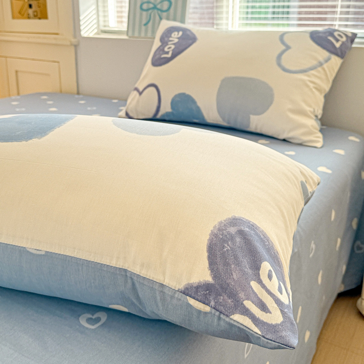 91家纺网 家纺一手货源 找家纺 名品家纺 2026新款100%纯棉枕套系列 奶油爱心