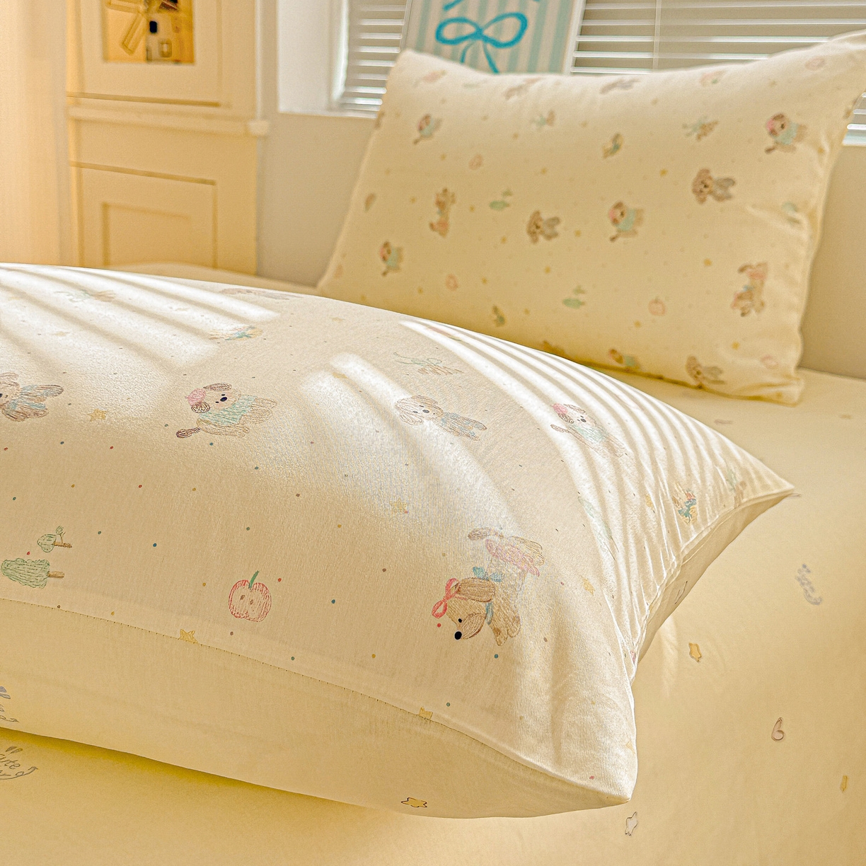 91家纺网 家纺一手货源 找家纺 名品家纺 2026新款100%纯棉枕套系列 苹果小狗