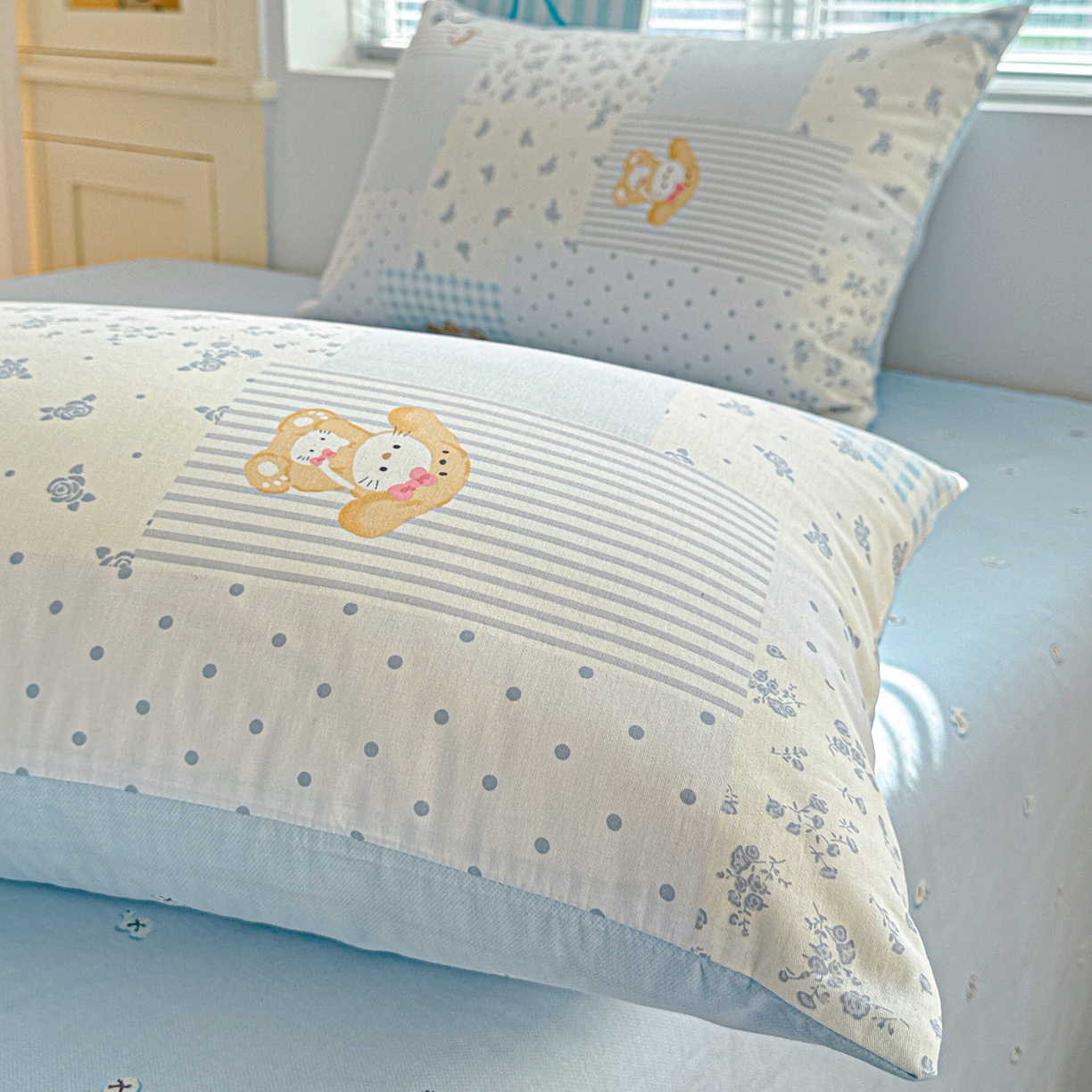 91家纺网 家纺一手货源 找家纺 名品家纺 2026新款100%纯棉枕套系列 童话拼贴