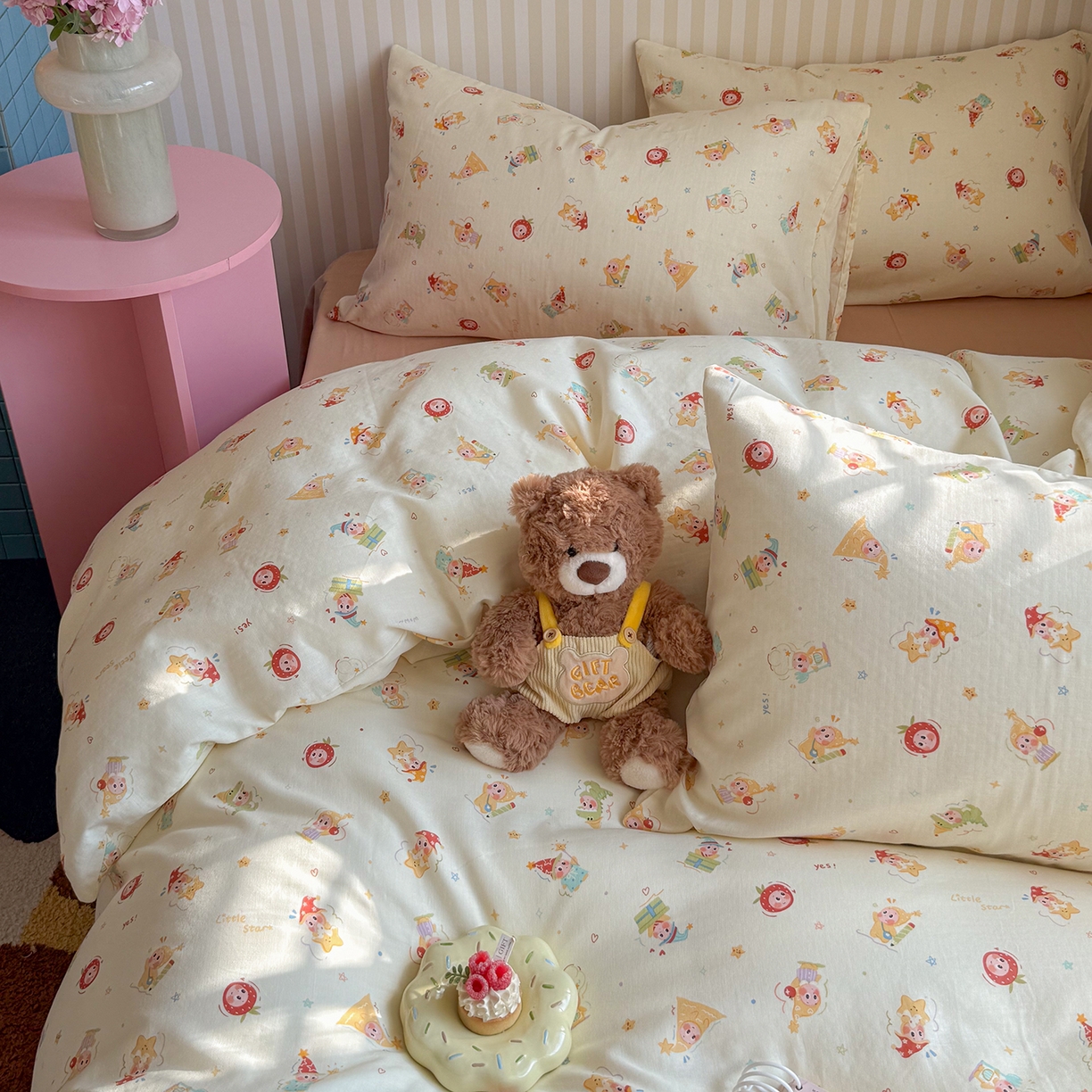 91家纺网 家纺一手货源 找家纺 麦伦家居 2026春夏新品全棉有氧双层纱印花系列简约款四件套 星星魔法