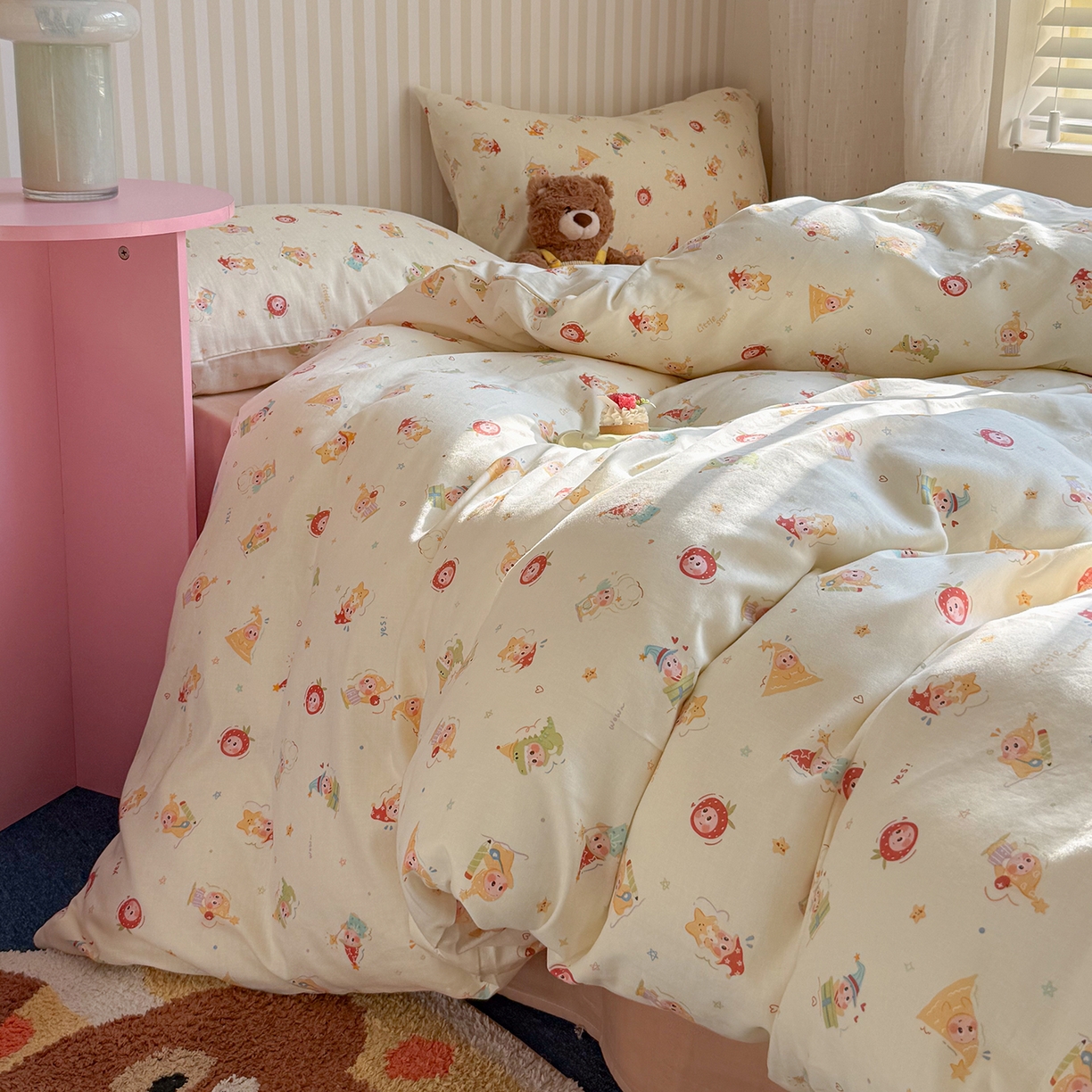 91家纺网 家纺一手货源 找家纺 麦伦家居 2026春夏新品全棉有氧双层纱印花系列简约款四件套 星星魔法