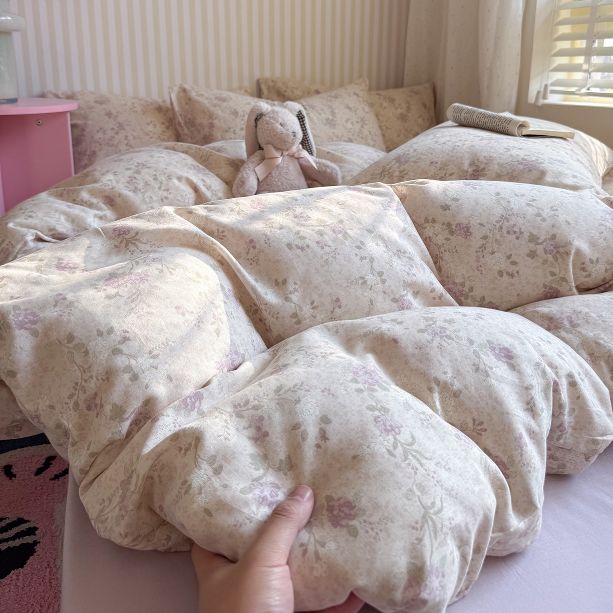 91家纺网 家纺一手货源 找家纺 麦伦家居 2026春夏新品全棉有氧双层纱印花系列简约款四件套 巴黎晚香