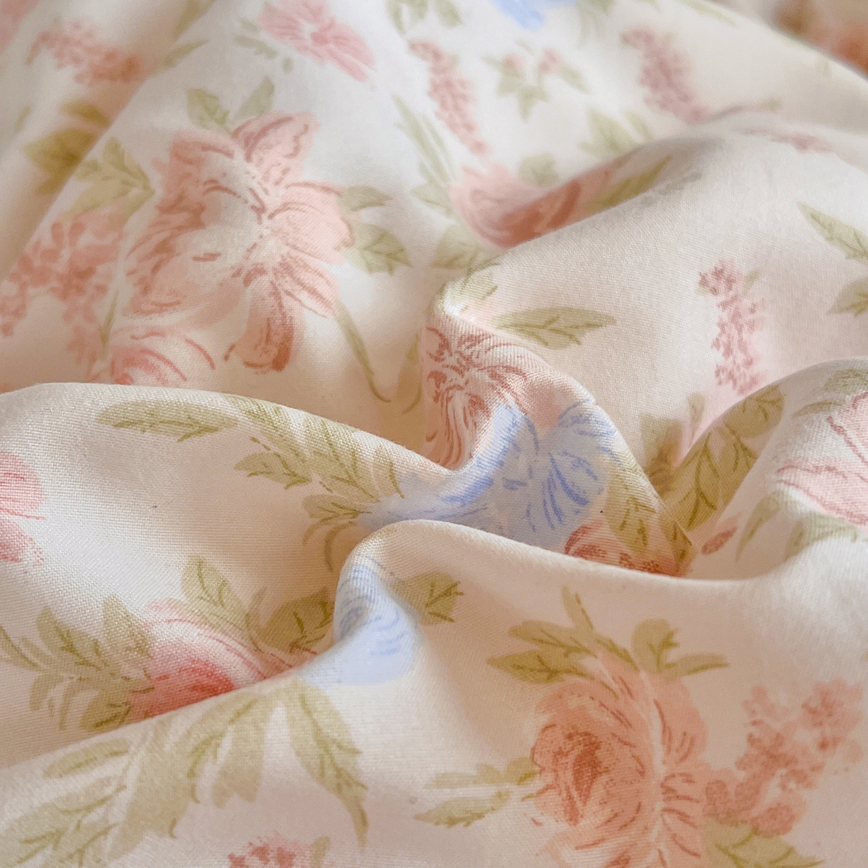 91家纺网 家纺一手货源 找家纺 玉海棠家纺 2026新款古法水洗仿棉云感纱四件套 嫣然