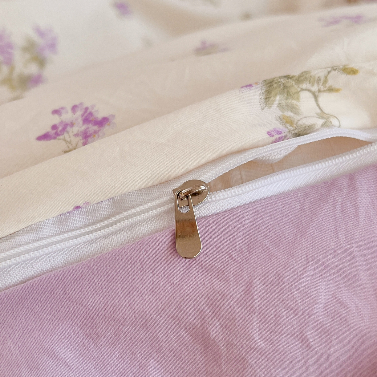 91家纺网 家纺一手货源 找家纺 玉海棠家纺 2026新款古法水洗仿棉云感纱四件套 紫烟