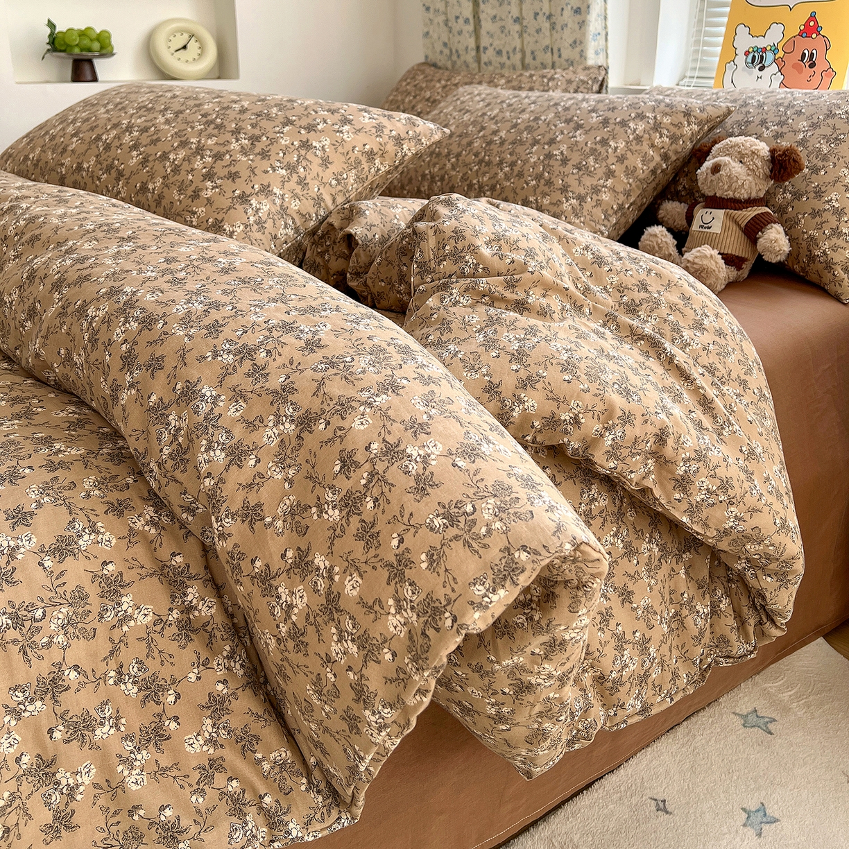 91家纺网 家纺一手货源 找家纺 麦伦家居 2026春夏新品全棉有氧双层纱印花系列简约款四件套 美式