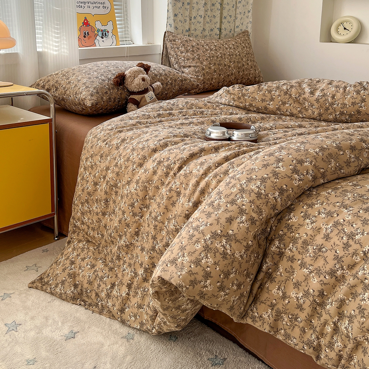 91家纺网 家纺一手货源 找家纺 麦伦家居 2026春夏新品全棉有氧双层纱印花系列简约款四件套 美式