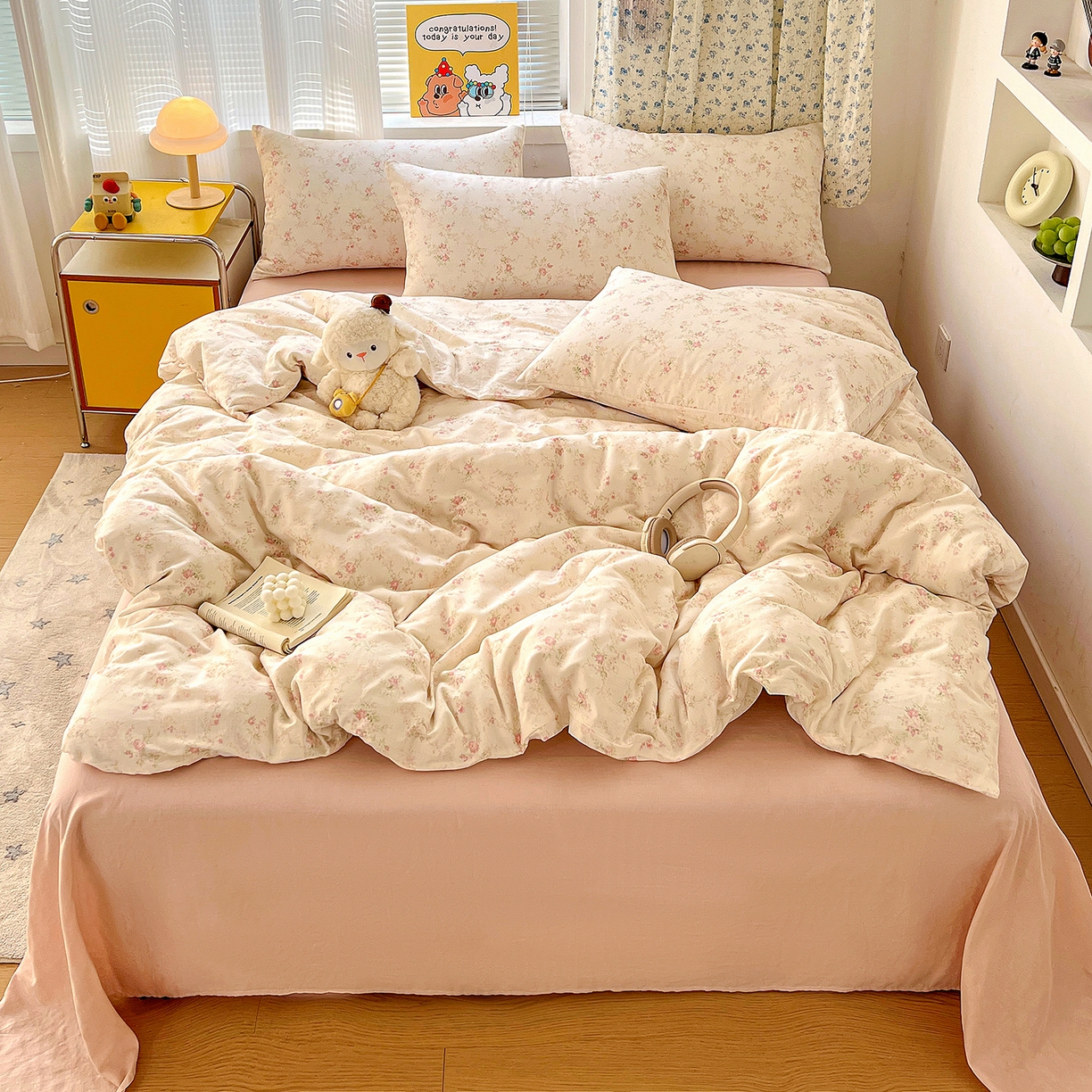 91家纺网 家纺一手货源 找家纺 麦伦家居 2026春夏新品全棉有氧双层纱印花系列简约款四件套 浅梦 米