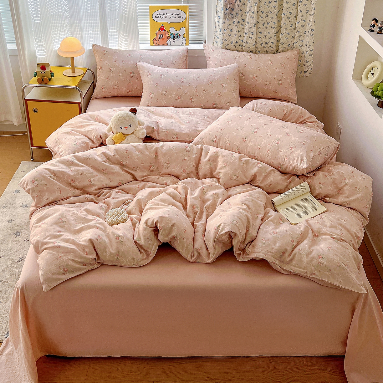 91家纺网 家纺一手货源 找家纺 麦伦家居 2026春夏新品全棉有氧双层纱印花系列简约款四件套 浅梦粉