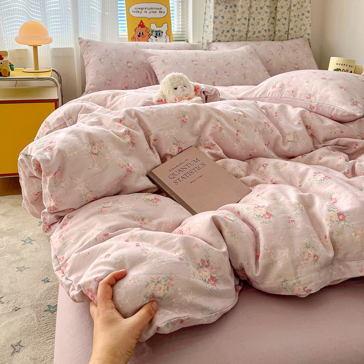 91家纺网 家纺一手货源 找家纺 麦伦家居 2026春夏新品全棉有氧双层纱印花系列简约款四件套 浅梦紫