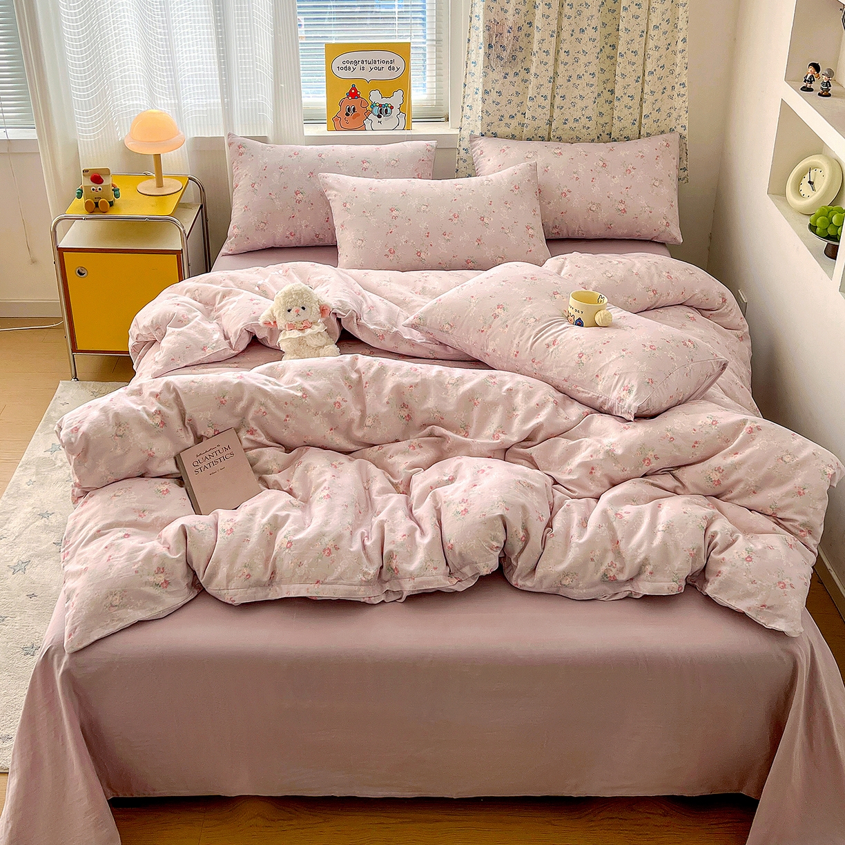 91家纺网 家纺一手货源 找家纺 麦伦家居 2026春夏新品全棉有氧双层纱印花系列简约款四件套 浅梦紫