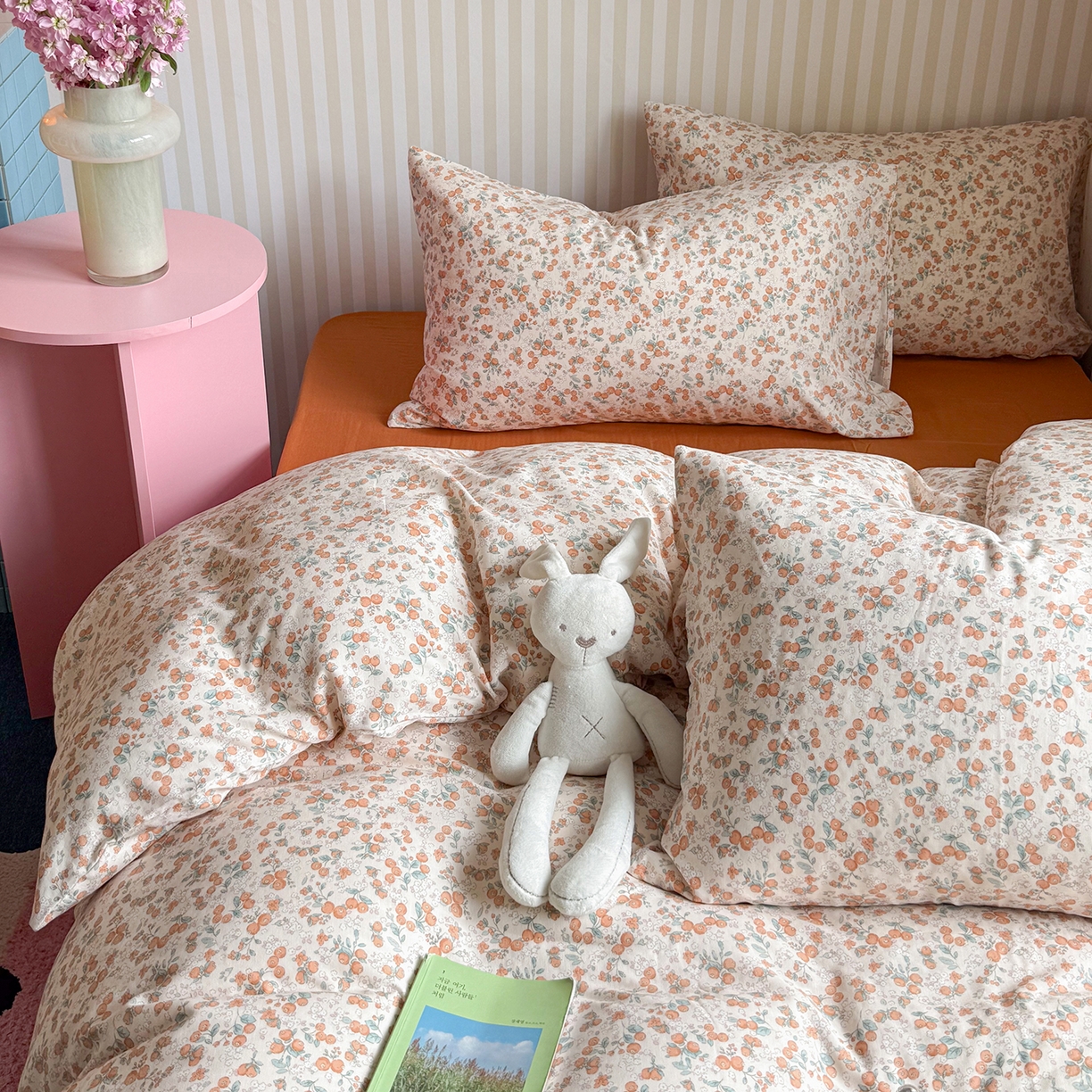 91家纺网 家纺一手货源 找家纺 麦伦家居 2026春夏新品全棉有氧双层纱印花系列简约款四件套 柿柿如意