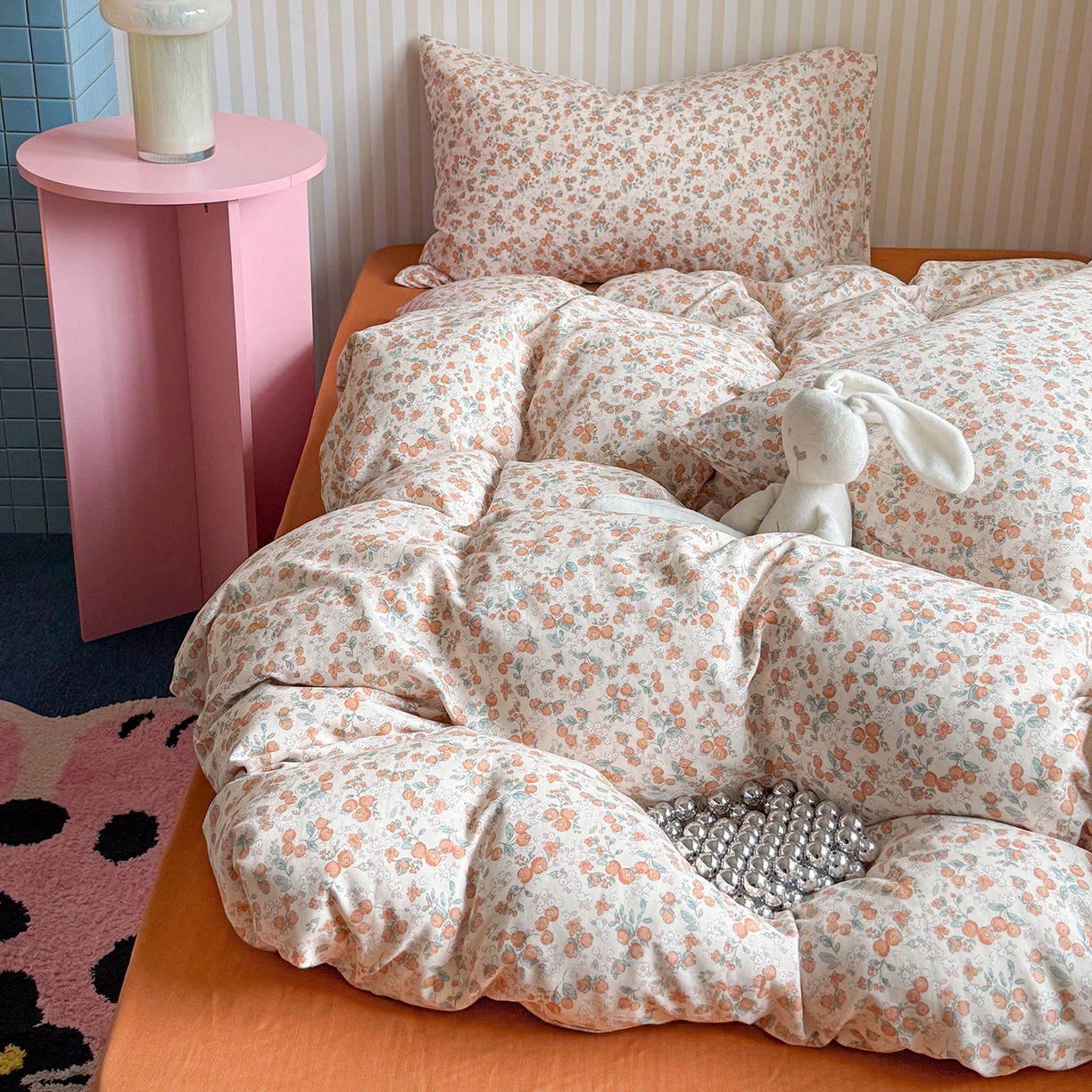 91家纺网 家纺一手货源 找家纺 麦伦家居 2026春夏新品全棉有氧双层纱印花系列简约款四件套 柿柿如意