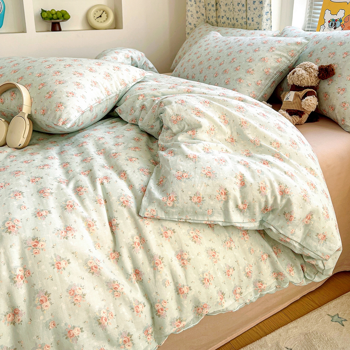 91家纺网 家纺一手货源 找家纺 麦伦家居 2026春夏新品全棉有氧双层纱印花系列简约款四件套 星夜花影蓝