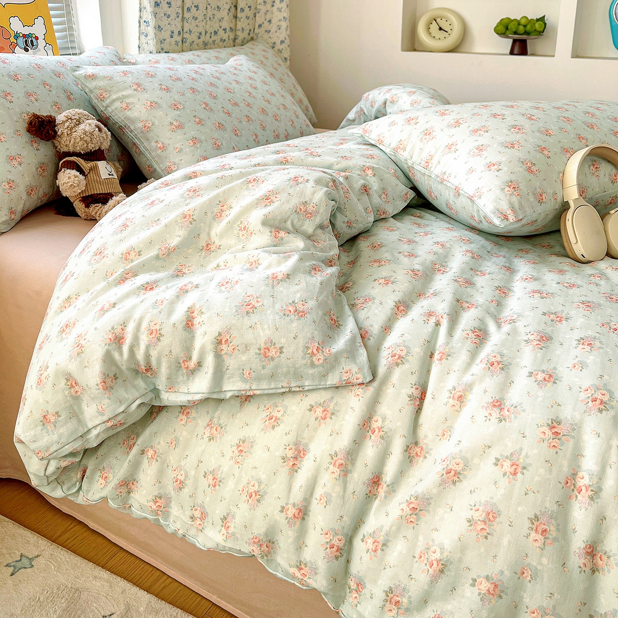 91家纺网 家纺一手货源 找家纺 麦伦家居 2026春夏新品全棉有氧双层纱印花系列简约款四件套 星夜花影蓝