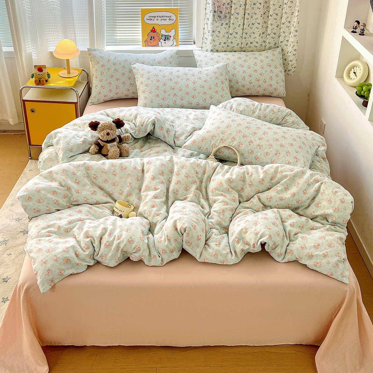 91家纺网 家纺一手货源 找家纺 麦伦家居 2026春夏新品全棉有氧双层纱印花系列简约款四件套 星夜花影蓝