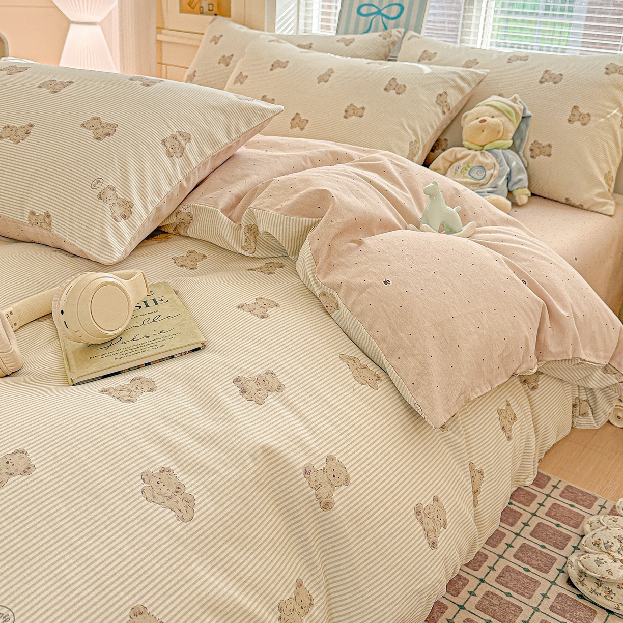 91家纺网 家纺一手货源 找家纺 名品家纺 2026新款100%纯棉四件套系列 条纹小熊