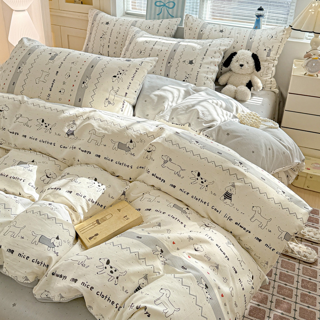 91家纺网 家纺一手货源 找家纺 名品家纺 2026新款100%纯棉四件套系列 线条小狗