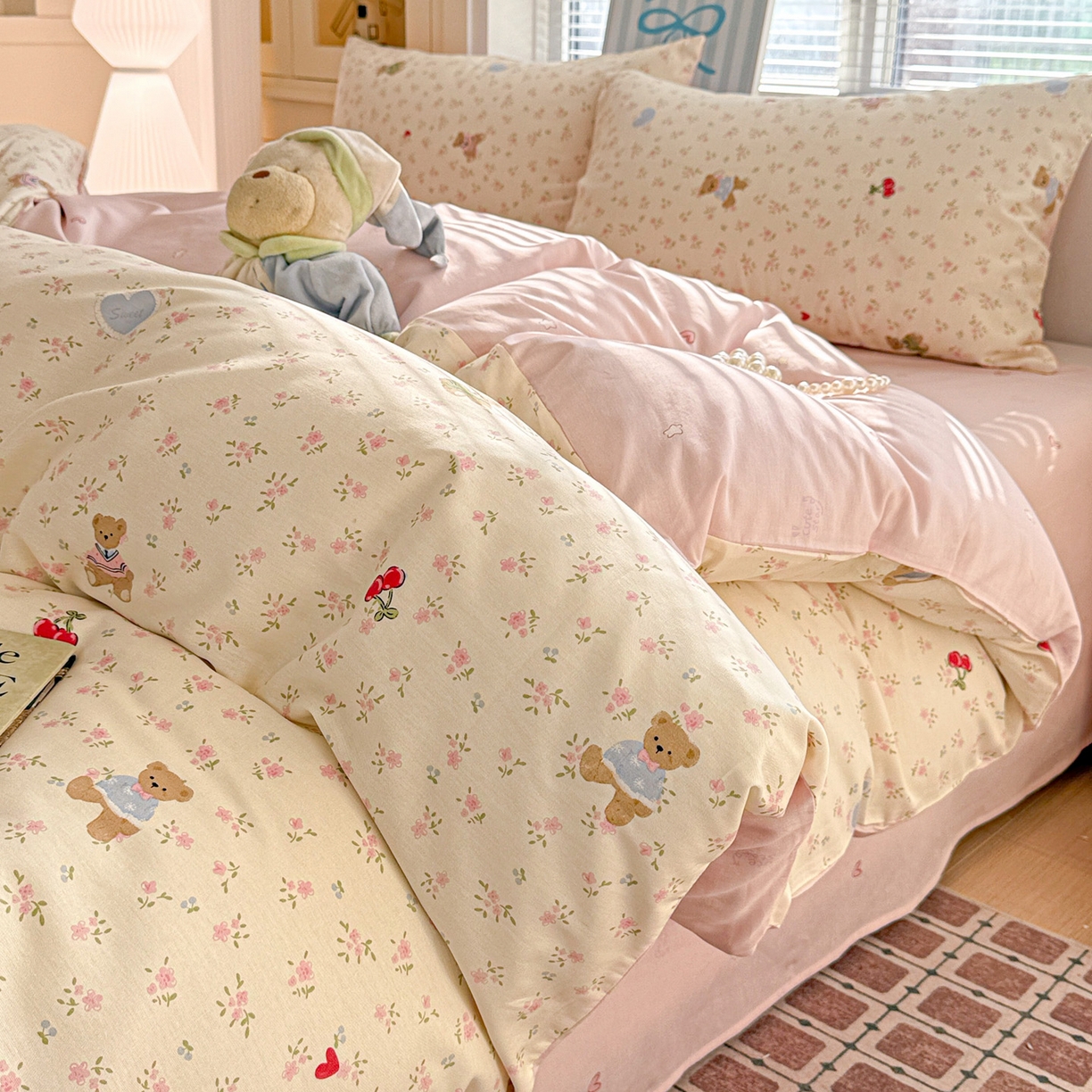 91家纺网 家纺一手货源 找家纺 名品家纺 2026新款100%纯棉四件套系列 樱桃小熊