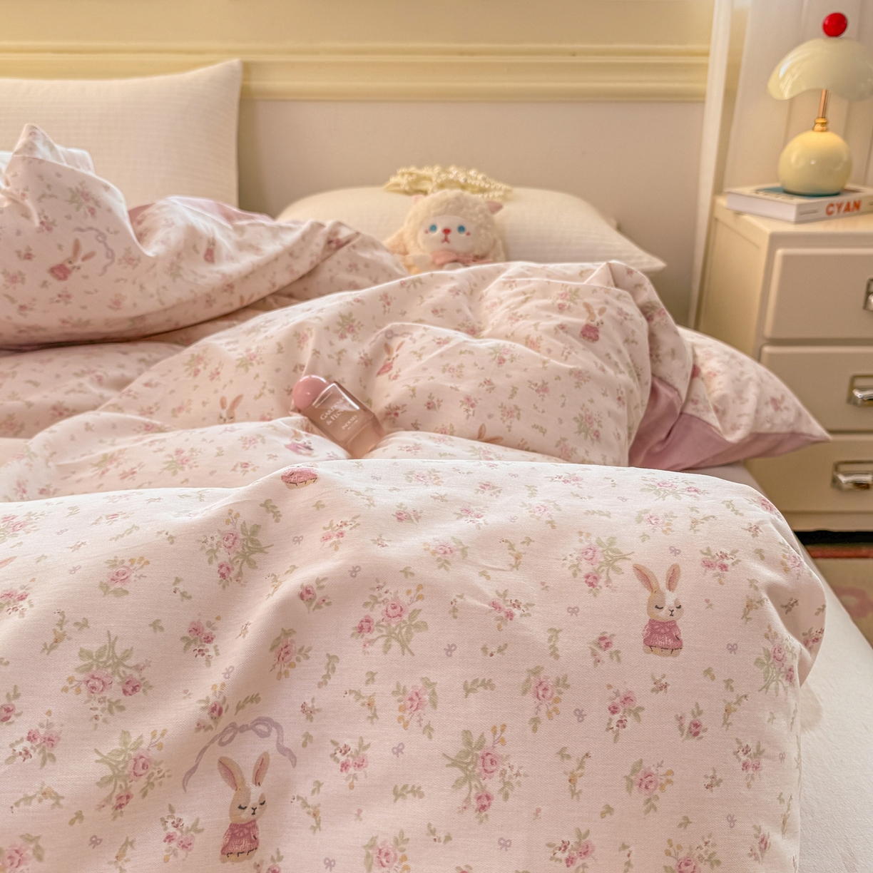 91家纺网 家纺一手货源 找家纺 名品家纺 2026新款100%纯棉单被套系列 布拉格兔兔