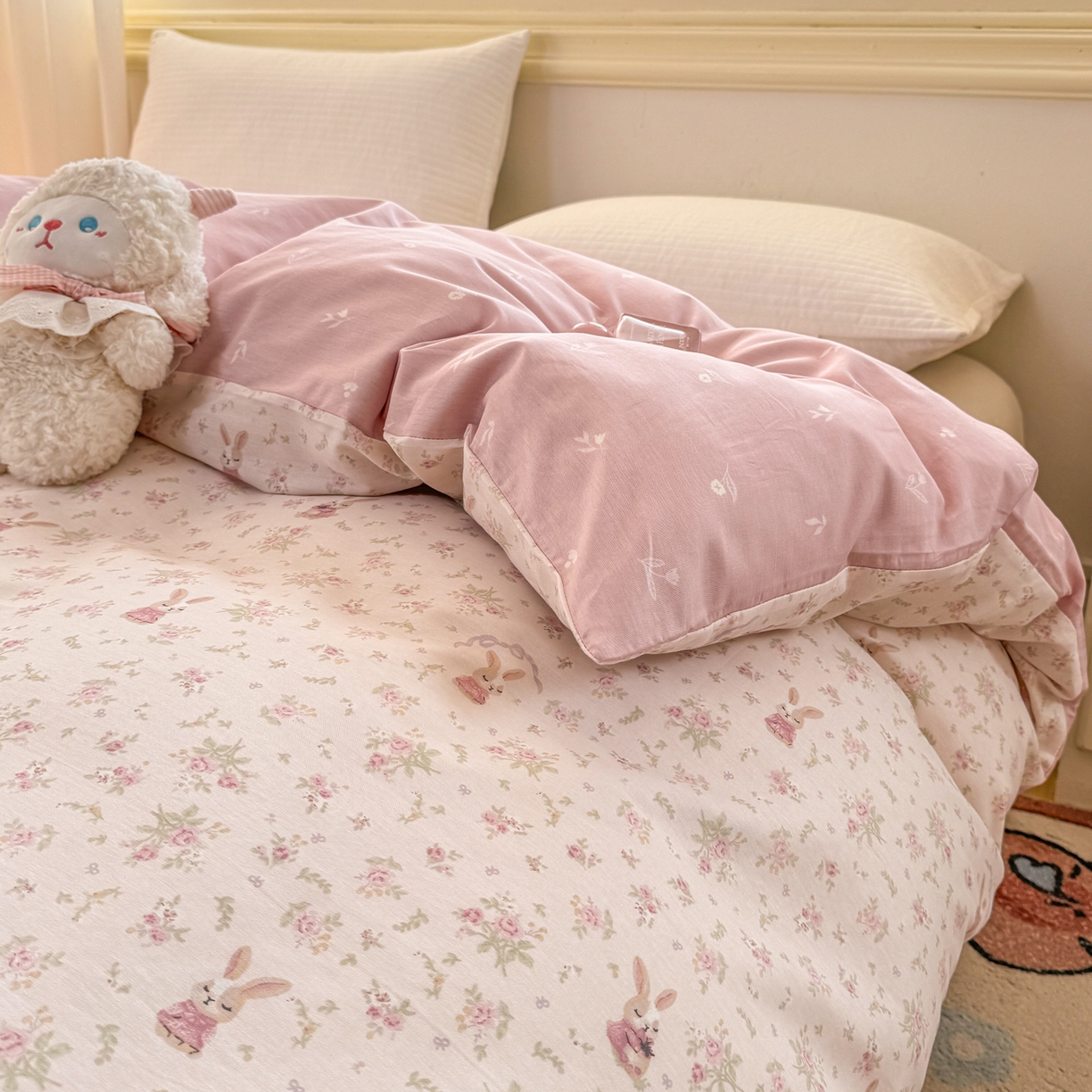 91家纺网 家纺一手货源 找家纺 名品家纺 2026新款100%纯棉单被套系列 布拉格兔兔