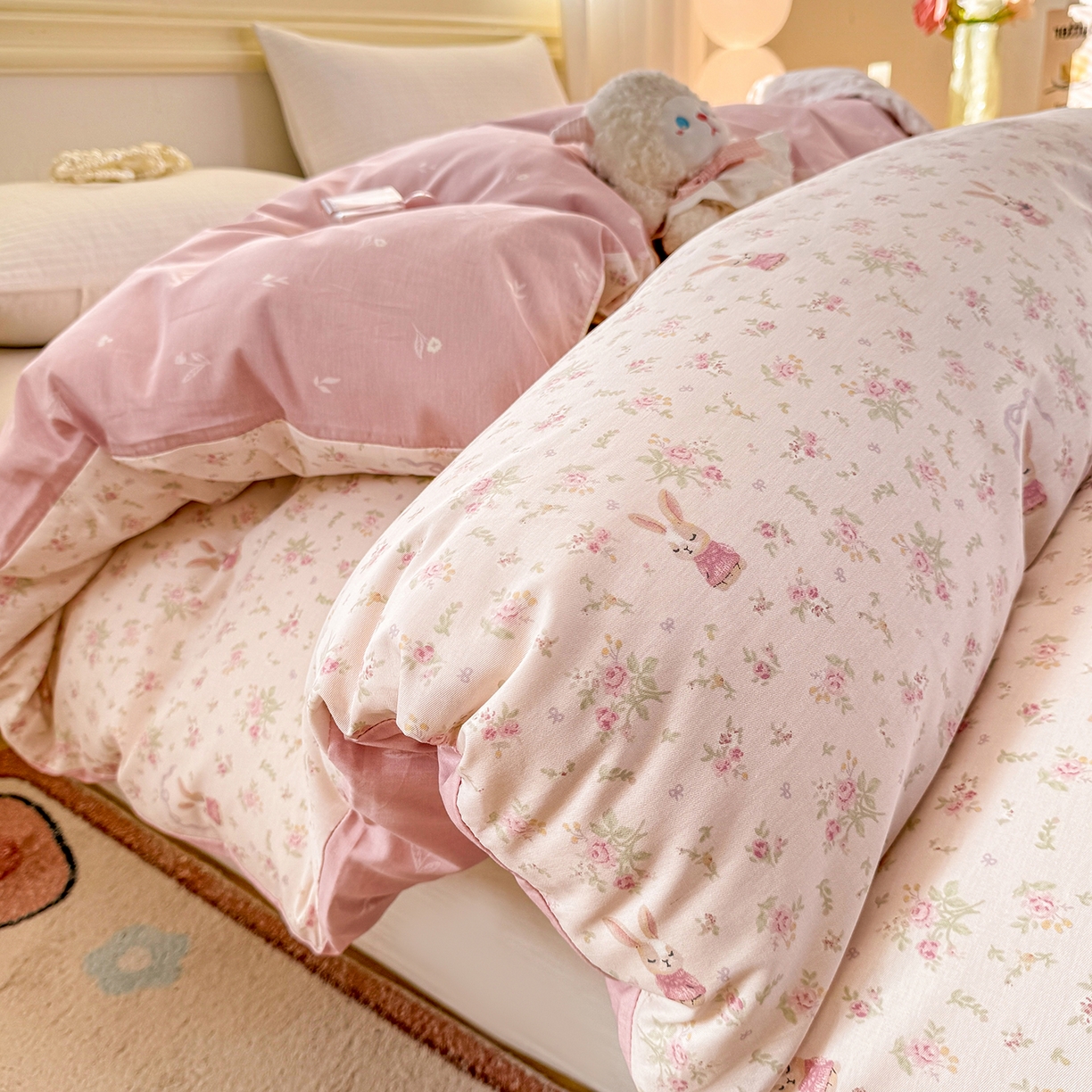 91家纺网 家纺一手货源 找家纺 名品家纺 2026新款100%纯棉单被套系列 布拉格兔兔