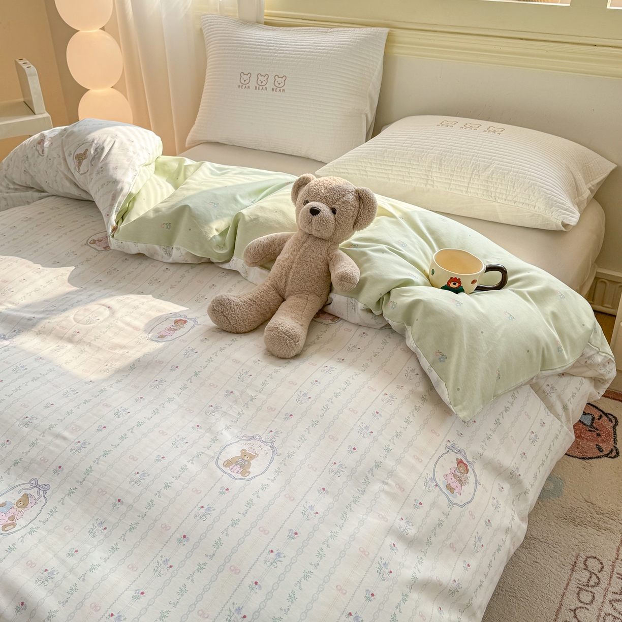 91家纺网 家纺一手货源 找家纺 名品家纺 2026新款100%纯棉单被套系列 春日小熊