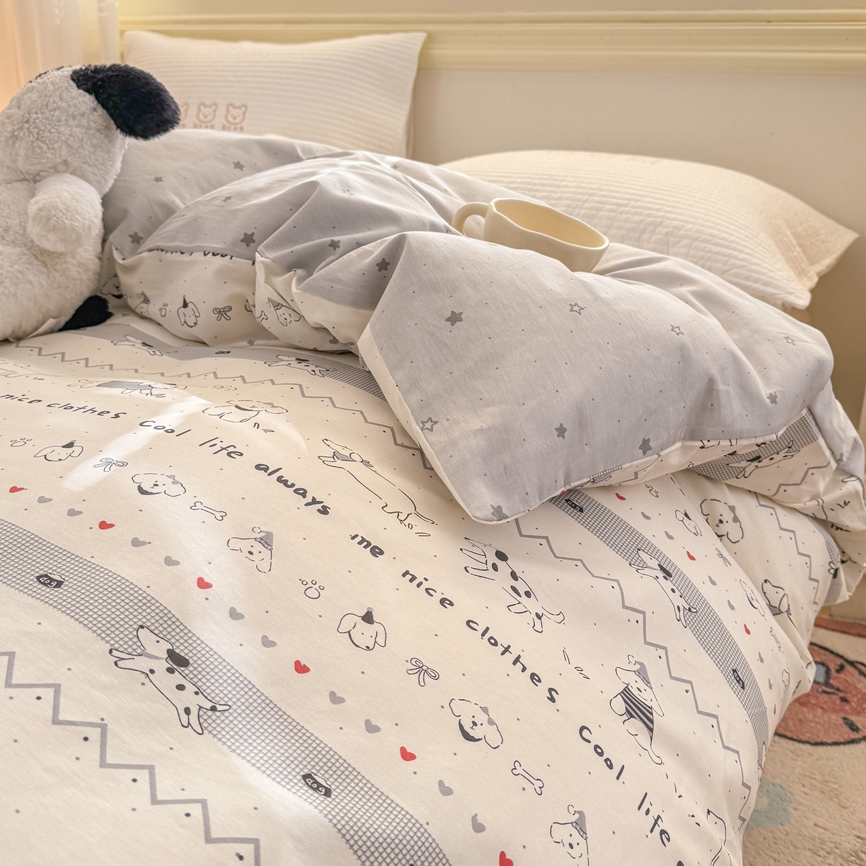 91家纺网 家纺一手货源 找家纺 名品家纺 2026新款100%纯棉单被套系列 线条小狗