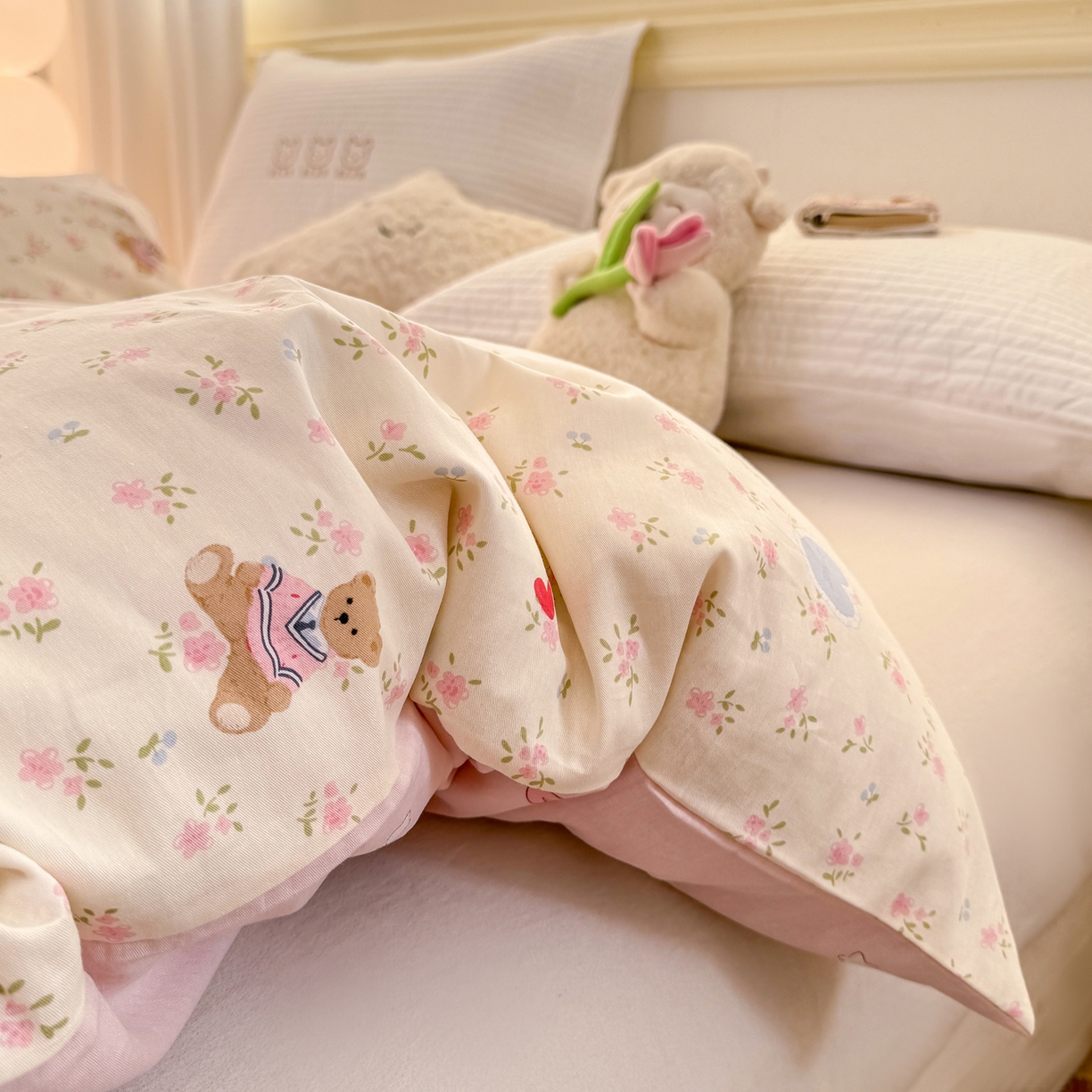 91家纺网 家纺一手货源 找家纺 名品家纺 2026新款100%纯棉单被套系列 樱桃小熊