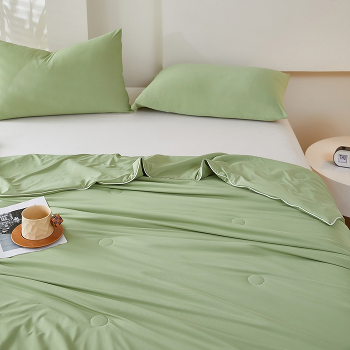 91家纺网 家纺一手货源 找家纺 香澜雅室 2026新款锦氨凉感丝清凉夏被 抹茶绿