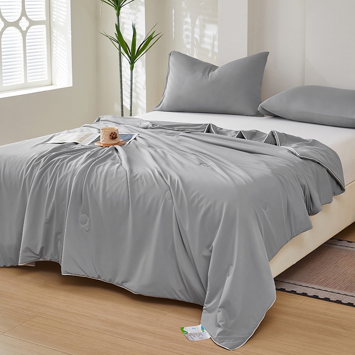 91家纺网 家纺一手货源 找家纺 香澜雅室 2026新款锦氨凉感丝清凉夏被 深灰