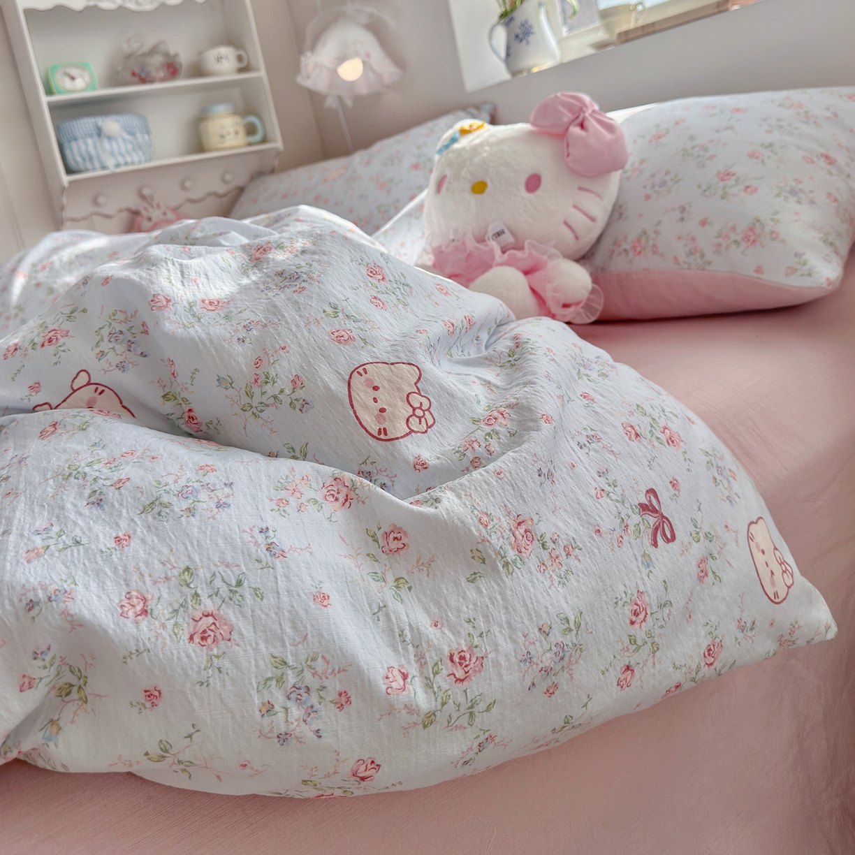 91家纺网 家纺一手货源 找家纺 罗亿家纺 2026新款小清新云感双层纱木棉四件套系列（小红书热款推荐） kitty甜梦窝