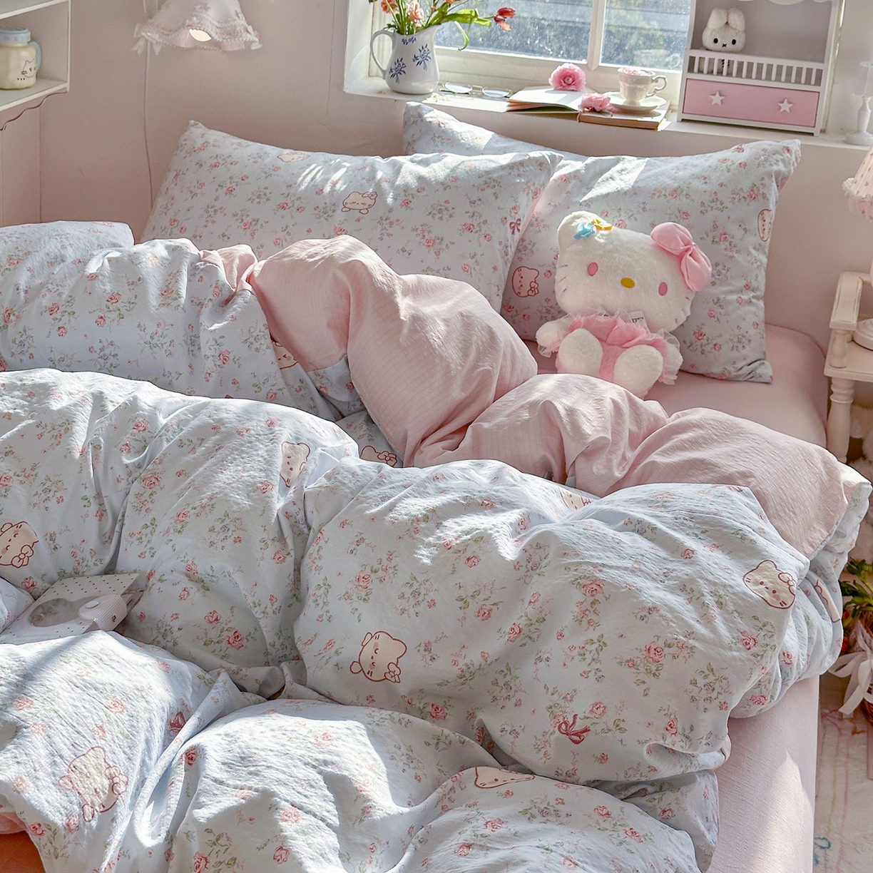 91家纺网 家纺一手货源 找家纺 罗亿家纺 2026新款小清新云感双层纱木棉四件套系列（小红书热款推荐） kitty甜梦窝