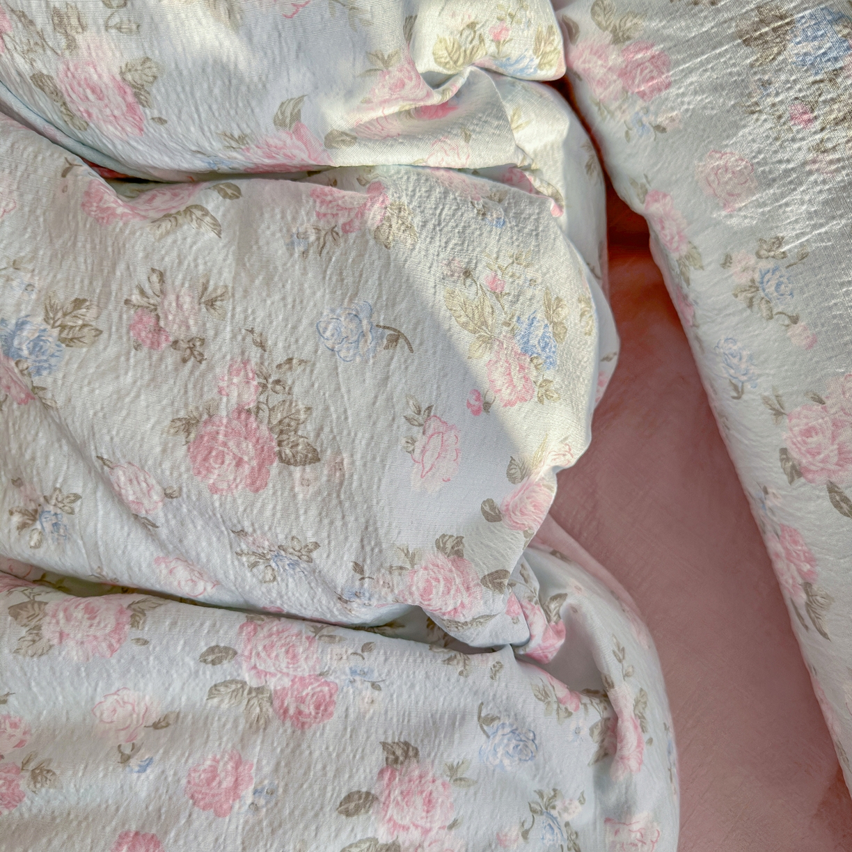 91家纺网 家纺一手货源 找家纺 罗亿家纺 2026新款小清新云感双层纱木棉四件套系列（小红书热款推荐） 春日限定