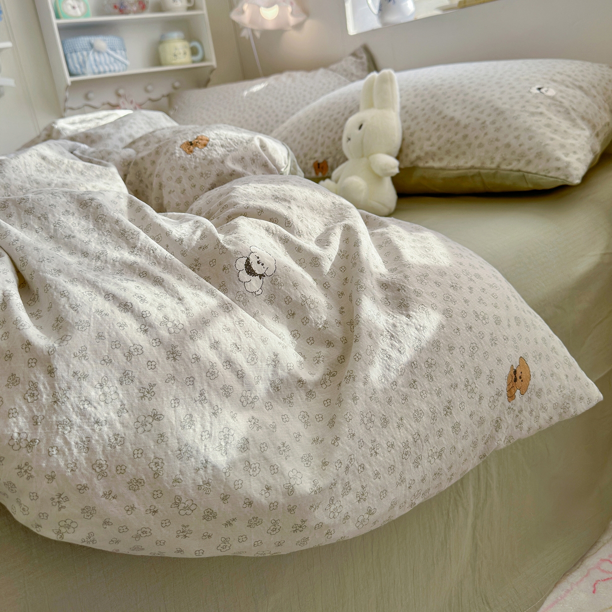 91家纺网 家纺一手货源 找家纺 罗亿家纺 2026新款小清新云感双层纱木棉四件套系列（小红书热款推荐） 点点小狗