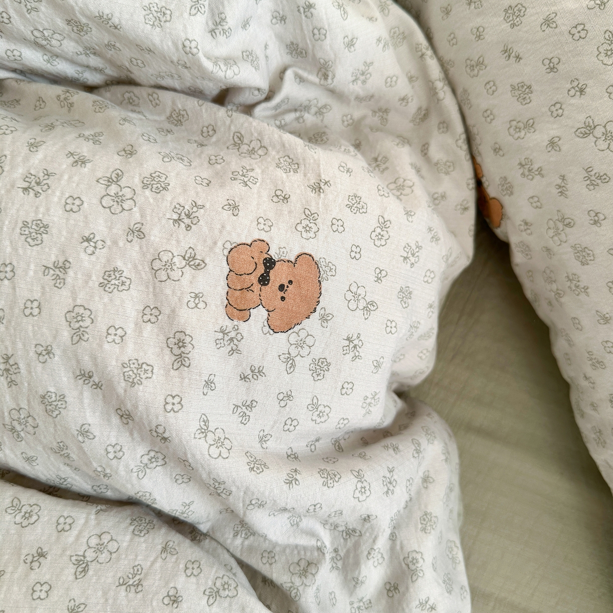 91家纺网 家纺一手货源 找家纺 罗亿家纺 2026新款小清新云感双层纱木棉四件套系列（小红书热款推荐） 点点小狗