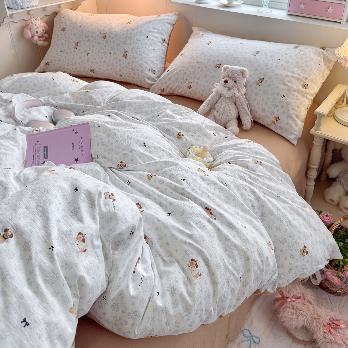 91家纺网 家纺一手货源 找家纺 罗亿家纺 2026新款小清新云感双层纱木棉四件套系列（小红书热款推荐） 花花腊肠狗