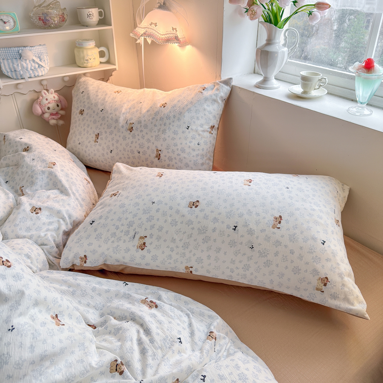 91家纺网 家纺一手货源 找家纺 罗亿家纺 2026新款小清新云感双层纱木棉四件套系列（小红书热款推荐） 花花腊肠狗