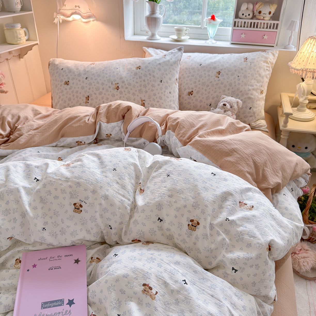 91家纺网 家纺一手货源 找家纺 罗亿家纺 2026新款小清新云感双层纱木棉四件套系列（小红书热款推荐） 花花腊肠狗