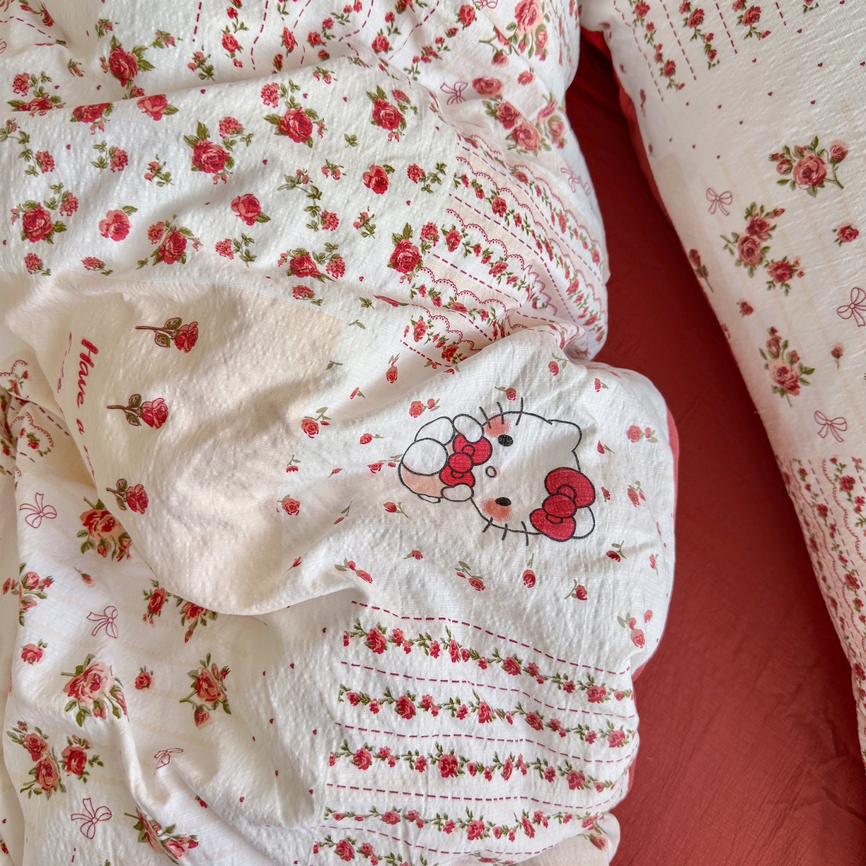 91家纺网 家纺一手货源 找家纺 罗亿家纺 2026新款小清新云感双层纱木棉四件套系列（小红书热款推荐） 花漾kitty