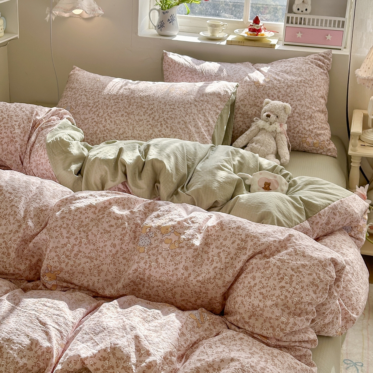 91家纺网 家纺一手货源 找家纺 罗亿家纺 2026新款小清新云感双层纱木棉四件套系列（小红书热款推荐） 花与兔