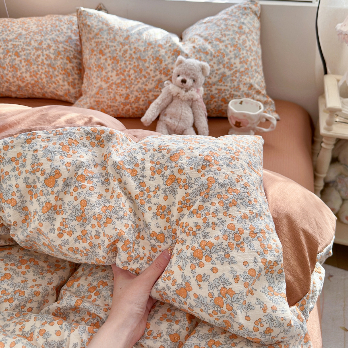 91家纺网 家纺一手货源 找家纺 罗亿家纺 2026新款小清新云感双层纱木棉四件套系列（小红书热款推荐） 橘园