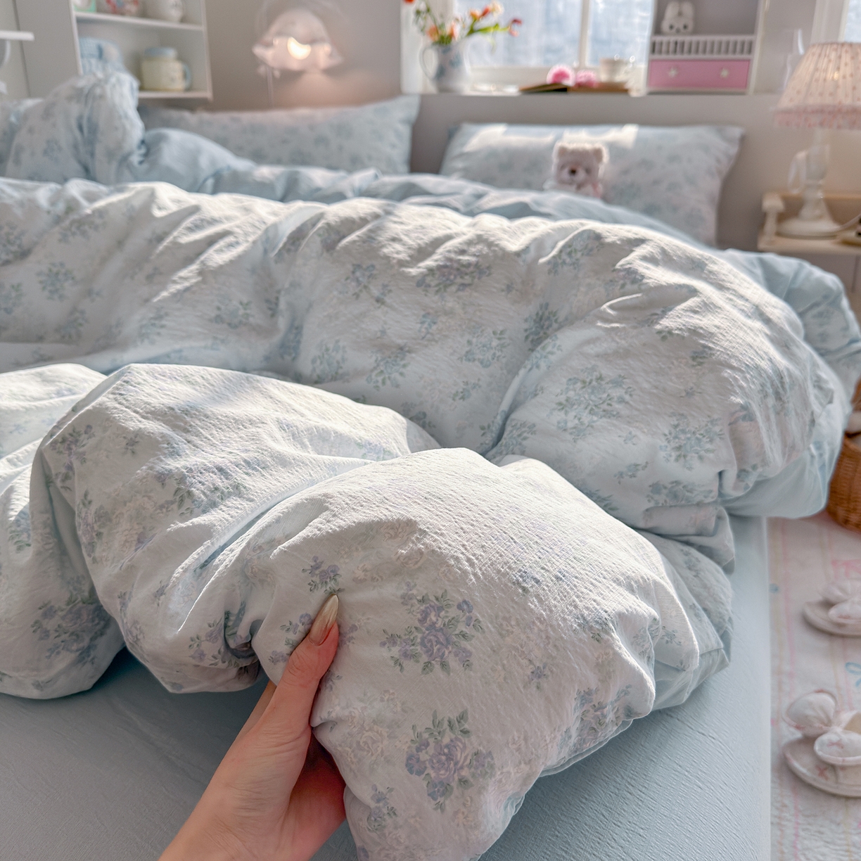 91家纺网 家纺一手货源 找家纺 罗亿家纺 2026新款小清新云感双层纱木棉四件套系列（小红书热款推荐） 蓝萱