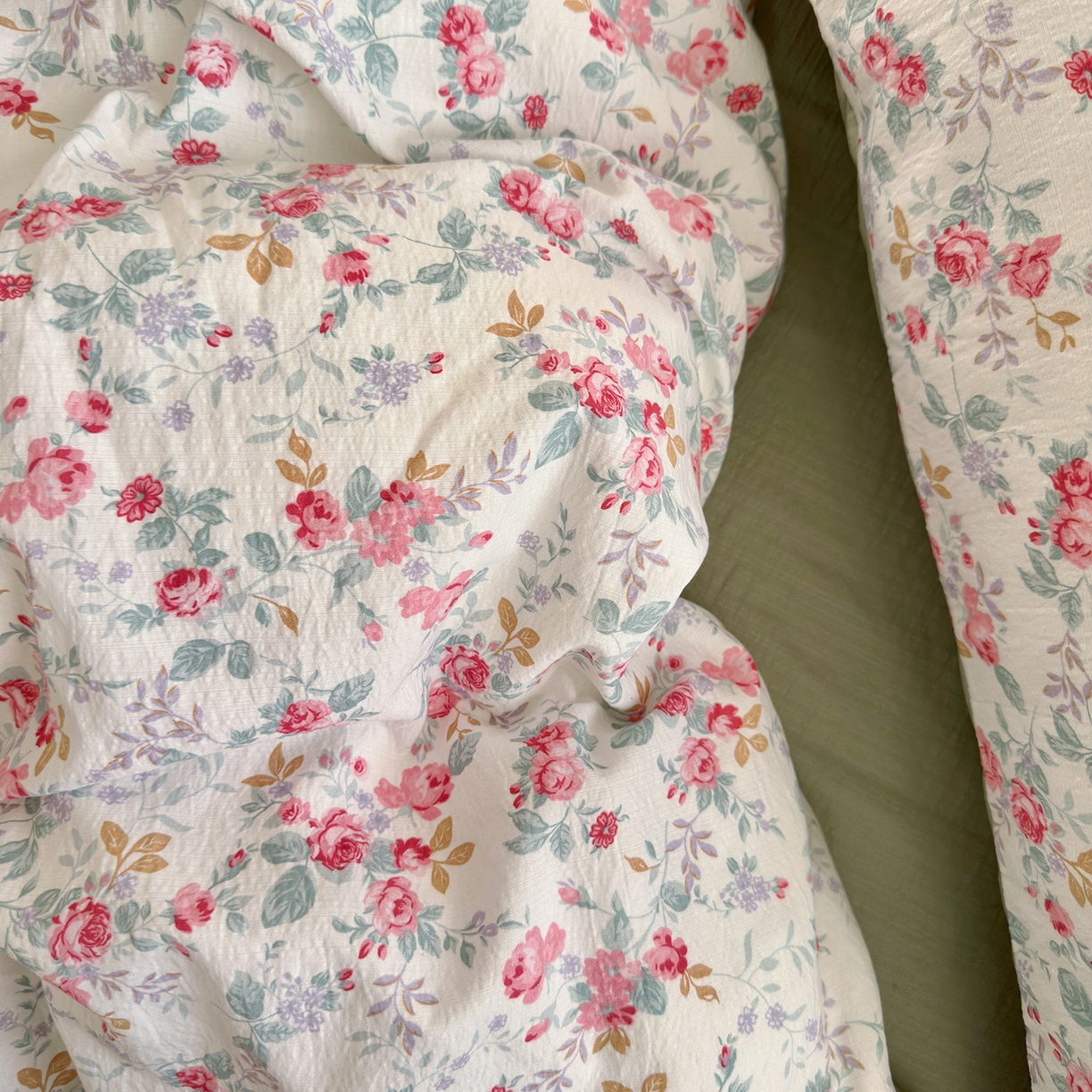 91家纺网 家纺一手货源 找家纺 罗亿家纺 2026新款小清新云感双层纱木棉四件套系列（小红书热款推荐） 七里香