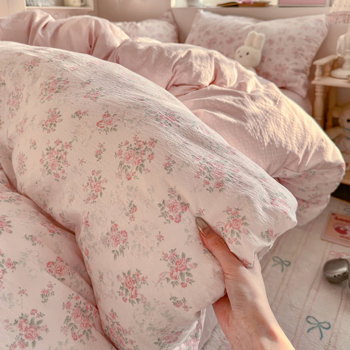 91家纺网 家纺一手货源 找家纺 罗亿家纺 2026新款小清新云感双层纱木棉四件套系列（小红书热款推荐） 蔷薇絮