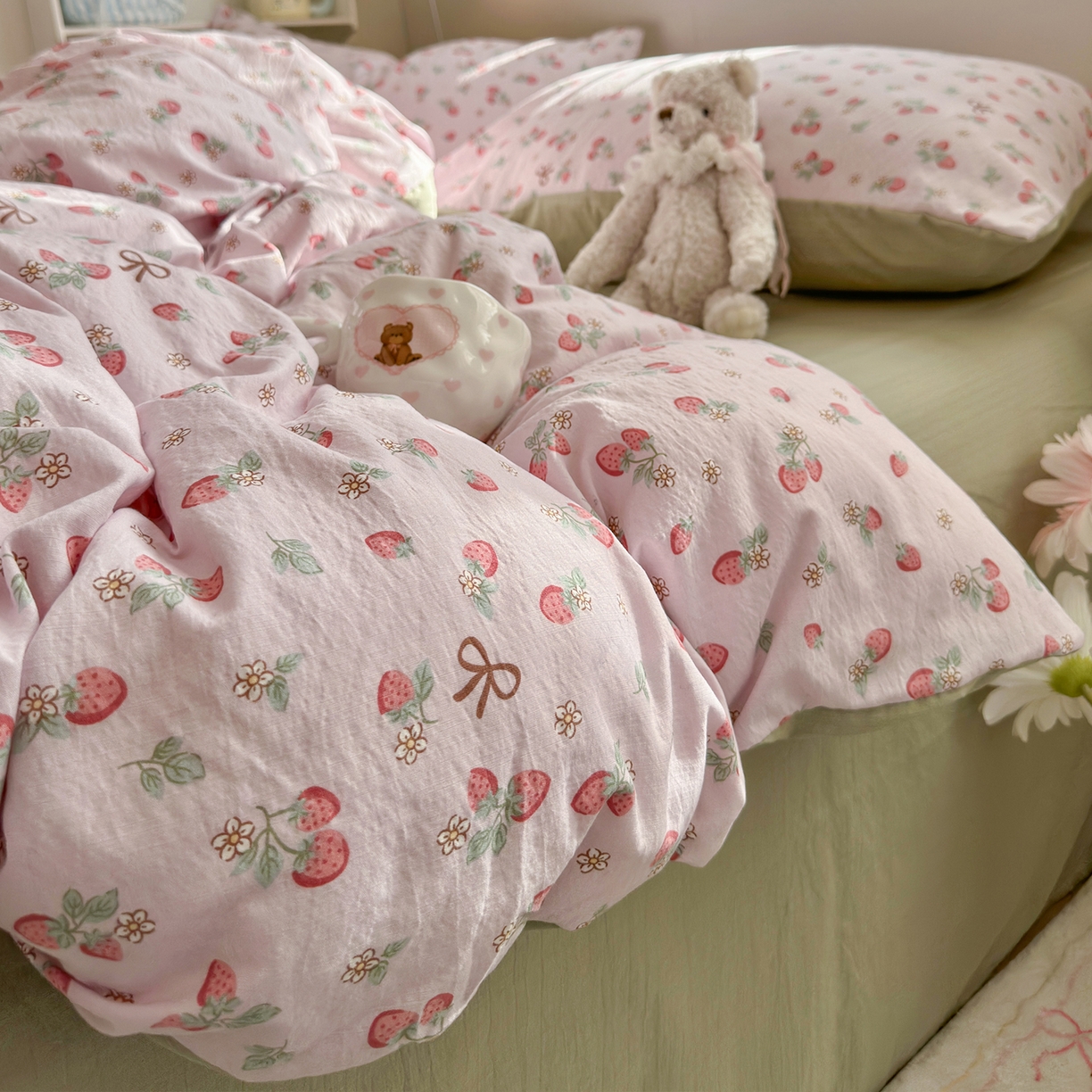 91家纺网 家纺一手货源 找家纺 罗亿家纺 2026新款小清新云感双层纱木棉四件套系列（小红书热款推荐） 甜莓