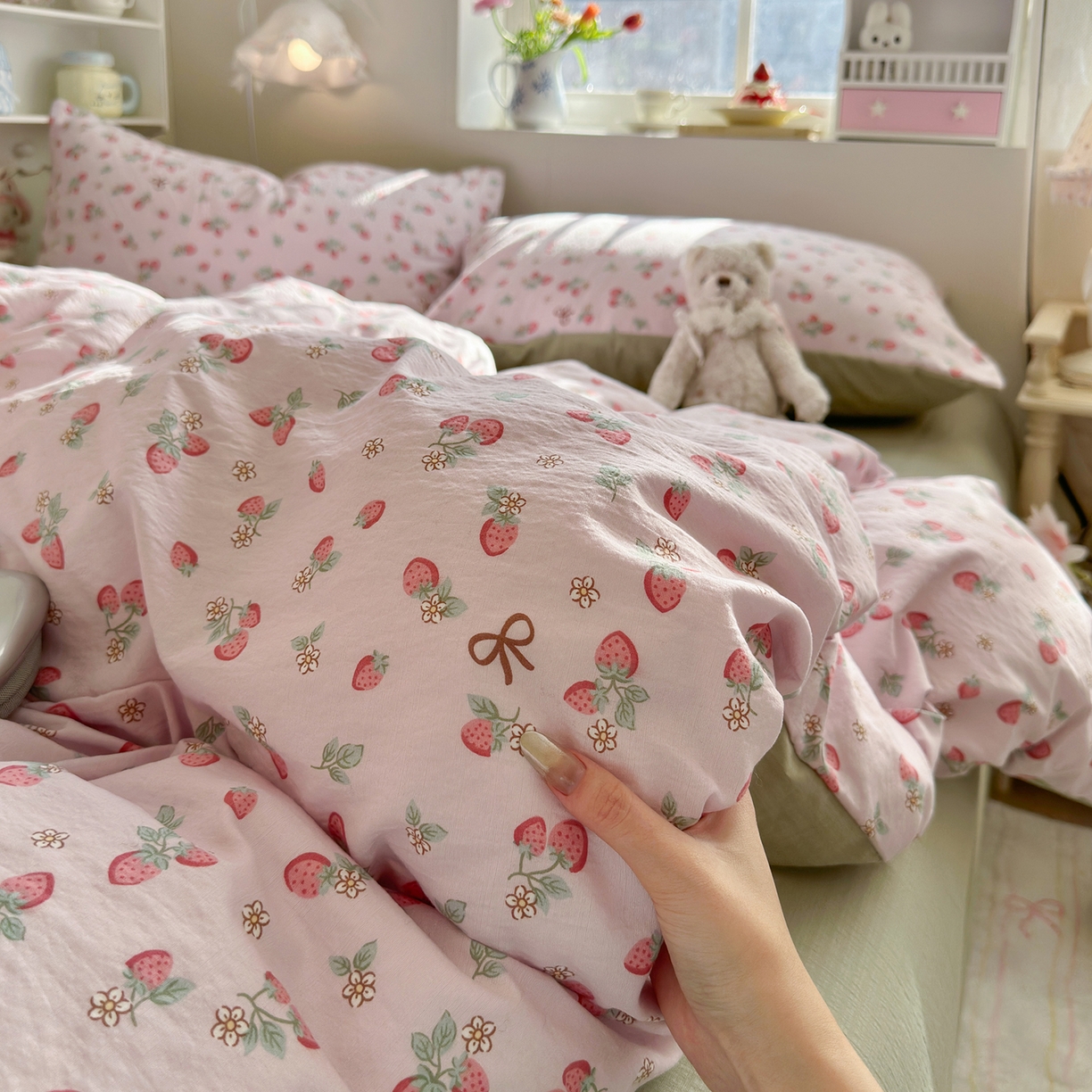 91家纺网 家纺一手货源 找家纺 罗亿家纺 2026新款小清新云感双层纱木棉四件套系列（小红书热款推荐） 甜莓