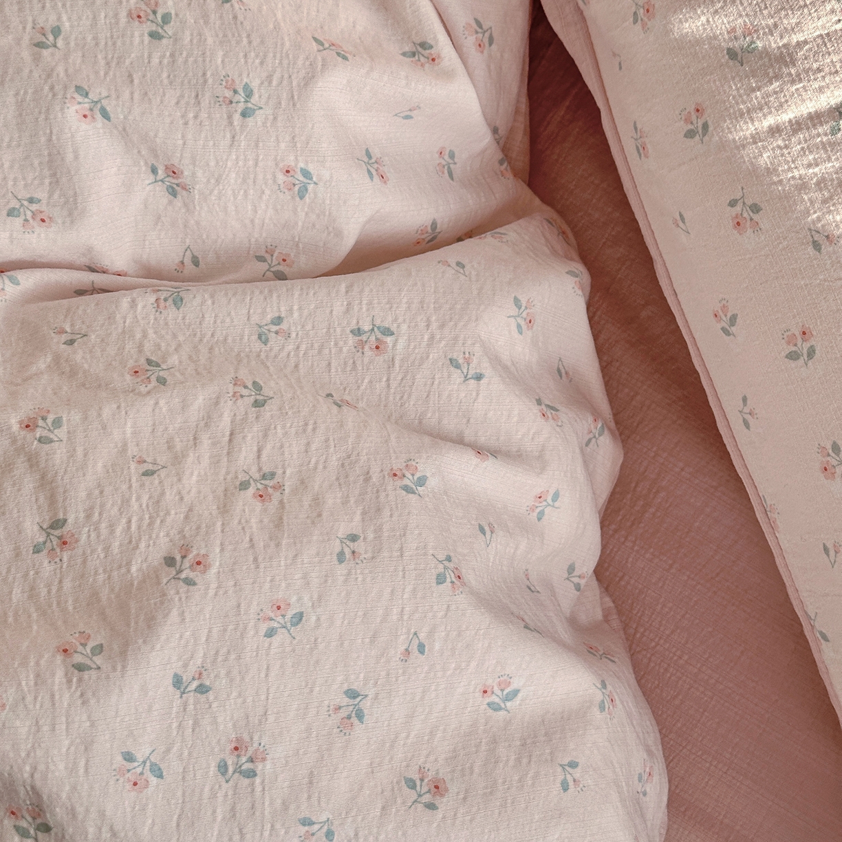 91家纺网 家纺一手货源 找家纺 罗亿家纺 2026新款小清新云感双层纱木棉四件套系列（小红书热款推荐） 甜昔