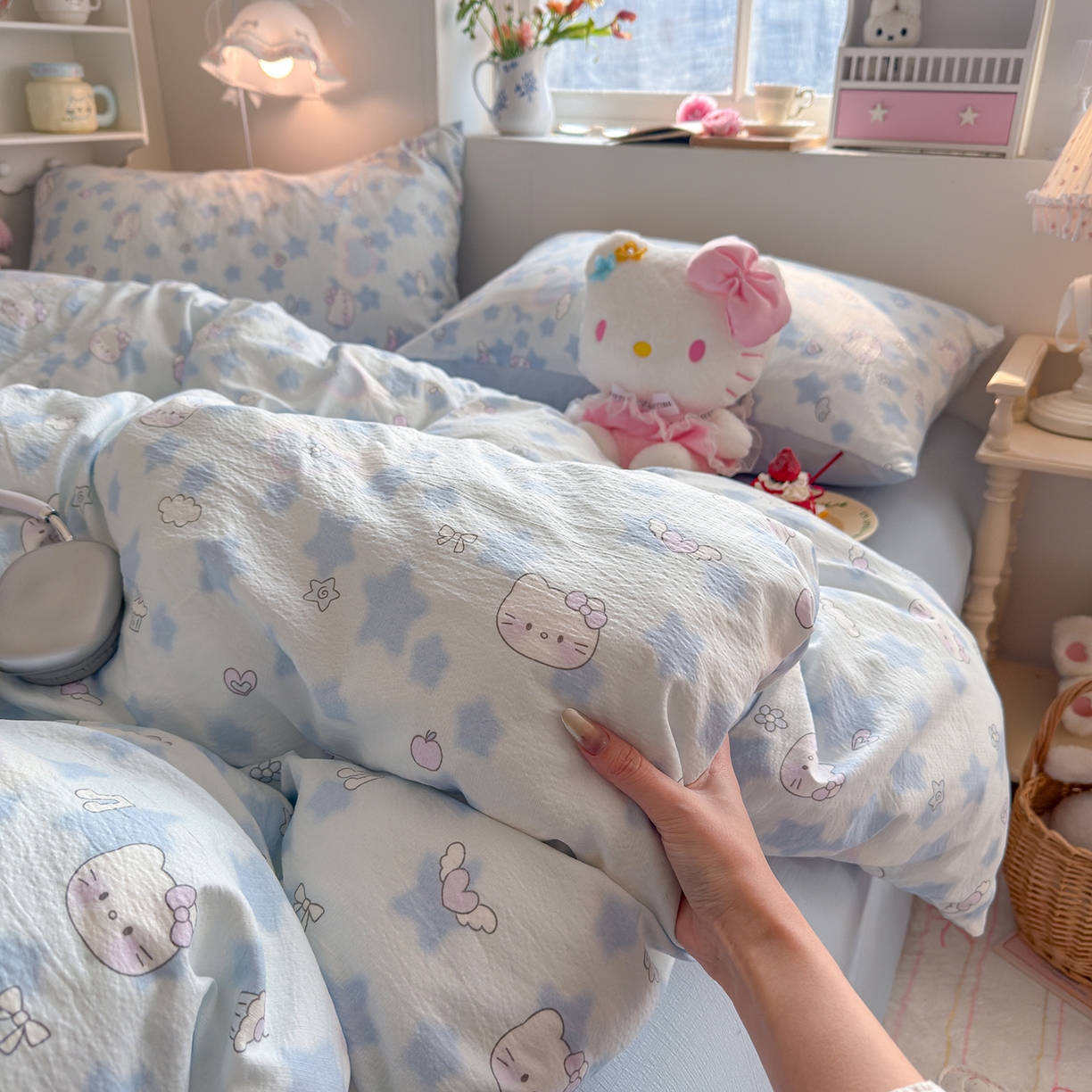 91家纺网 家纺一手货源 找家纺 罗亿家纺 2026新款小清新云感双层纱木棉四件套系列（小红书热款推荐） 小猫数星星