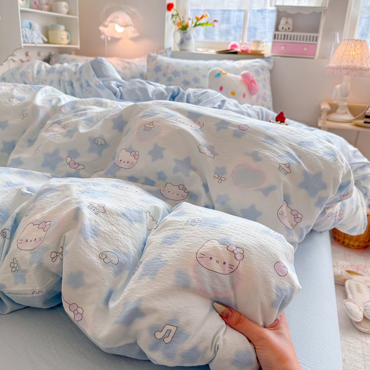 91家纺网 家纺一手货源 找家纺 罗亿家纺 2026新款小清新云感双层纱木棉四件套系列（小红书热款推荐） 小猫数星星