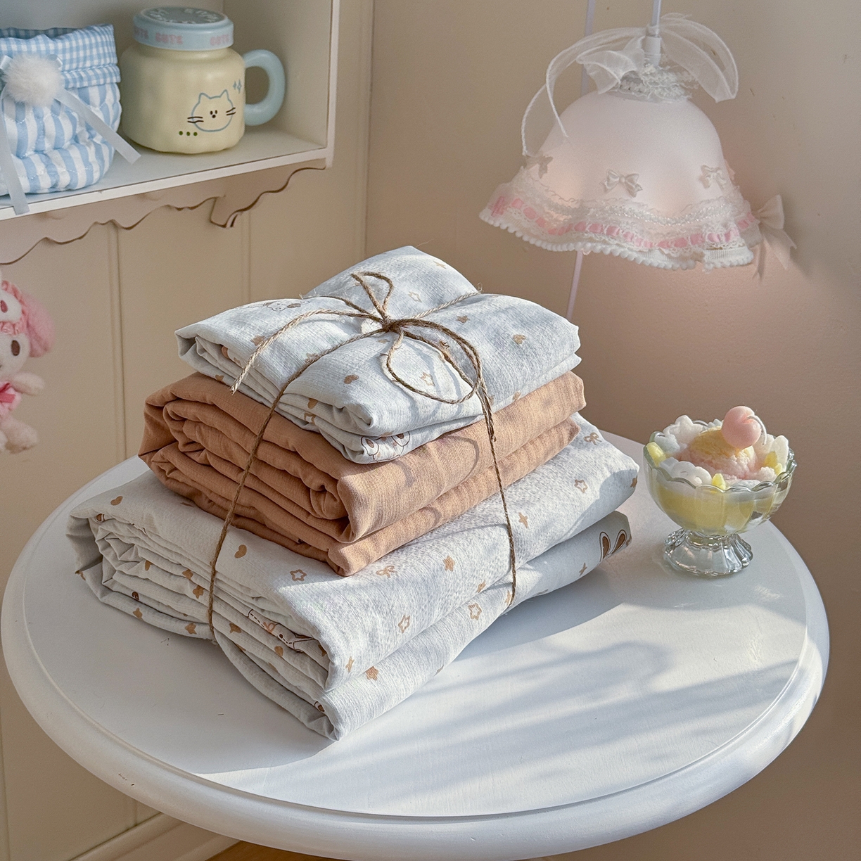 91家纺网 家纺一手货源 找家纺 罗亿家纺 2026新款小清新云感双层纱木棉四件套系列（小红书热款推荐） 星星屁屁兔